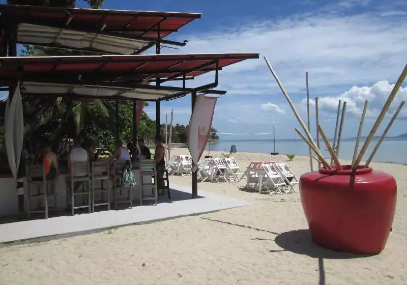 Hostel Dancing Elephant Beach Club