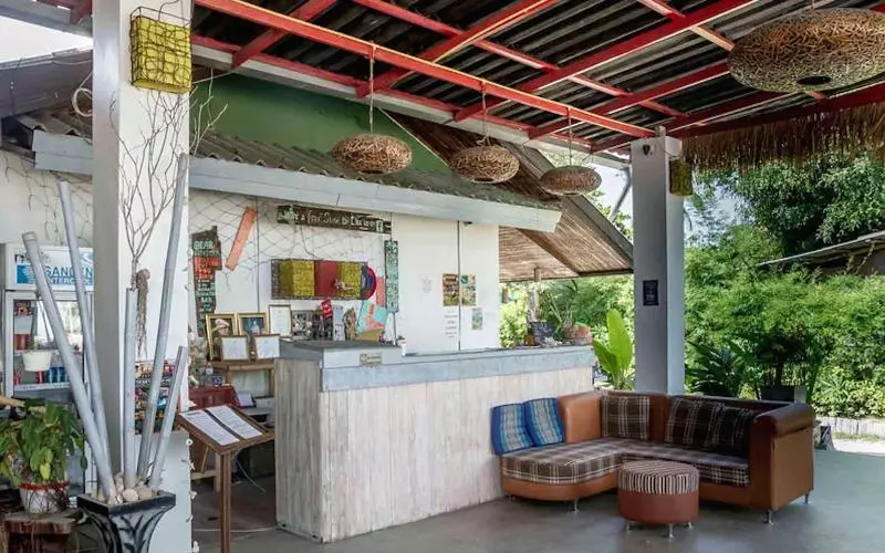 Hostel Dancing Elephant Beach Club