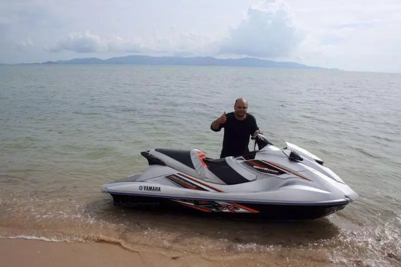 Hostel Dancing Elephant Beach Club