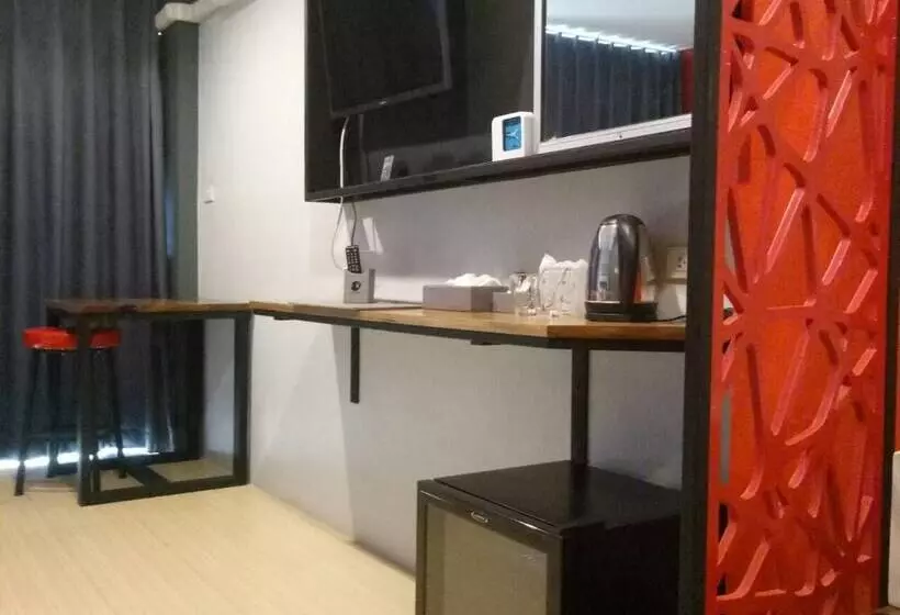 فندق صغير Red Roof In Hotel Ao Nang Beach