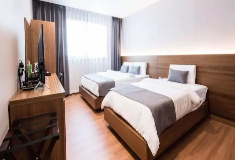 Общежитие Silla Boutique Hotel Premium