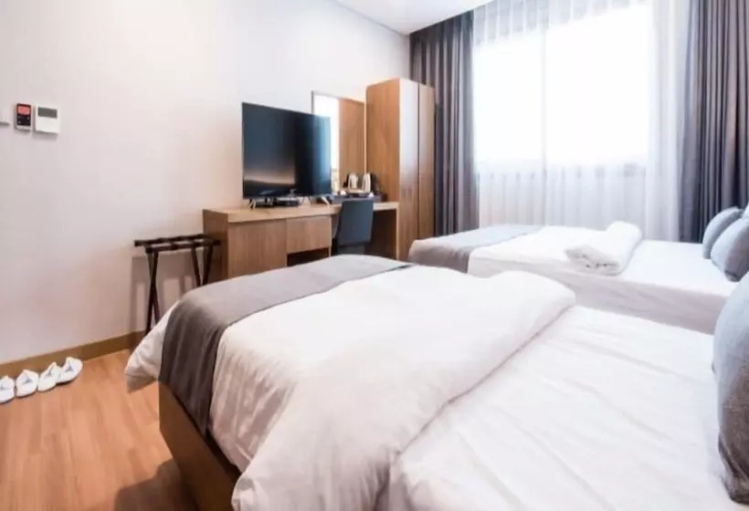 Общежитие Silla Boutique Hotel Premium