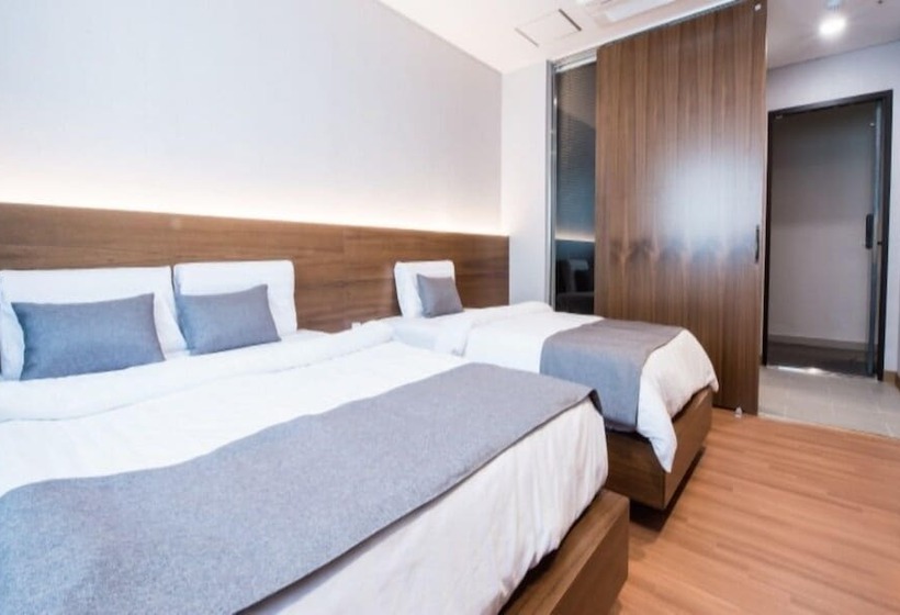 Общежитие Silla Boutique Hotel Premium