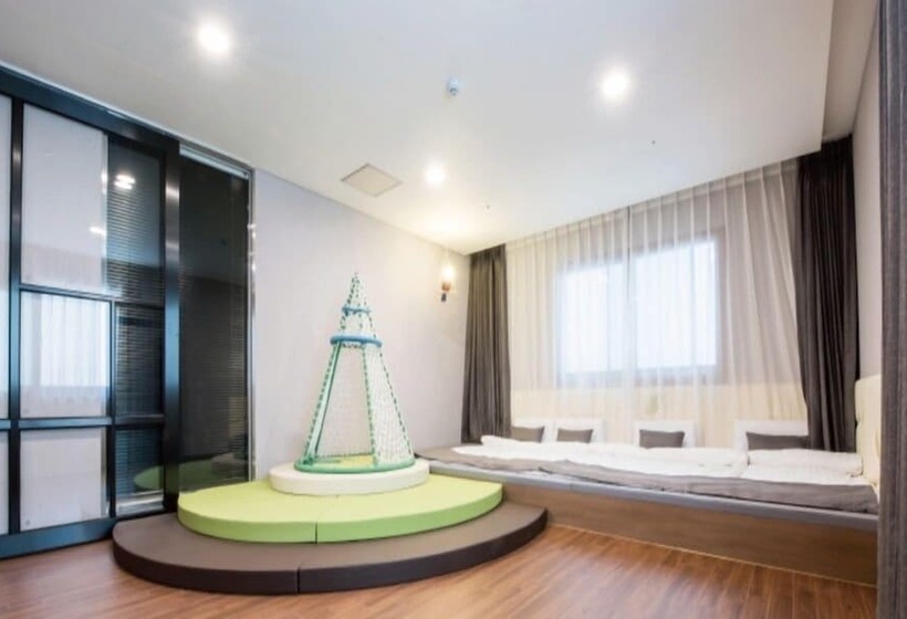 Общежитие Silla Boutique Hotel Premium