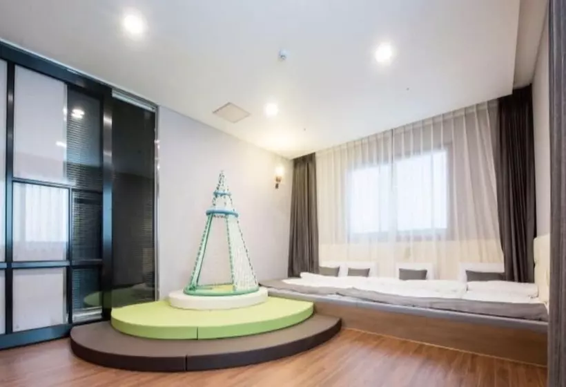 Общежитие Silla Boutique Hotel Premium