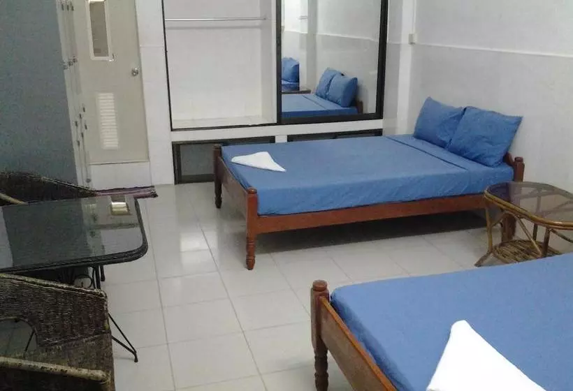 הוסטל Velkommen Backpackers