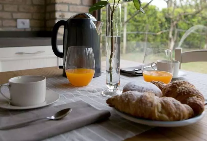 تختخواب و صبحانه Ca' Gemma