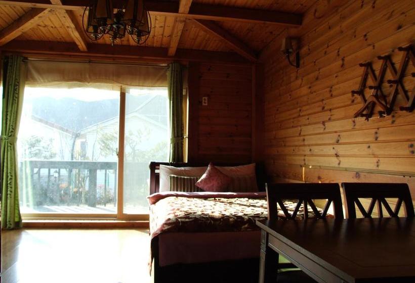 Bed and Breakfast Millennium Smile Pension