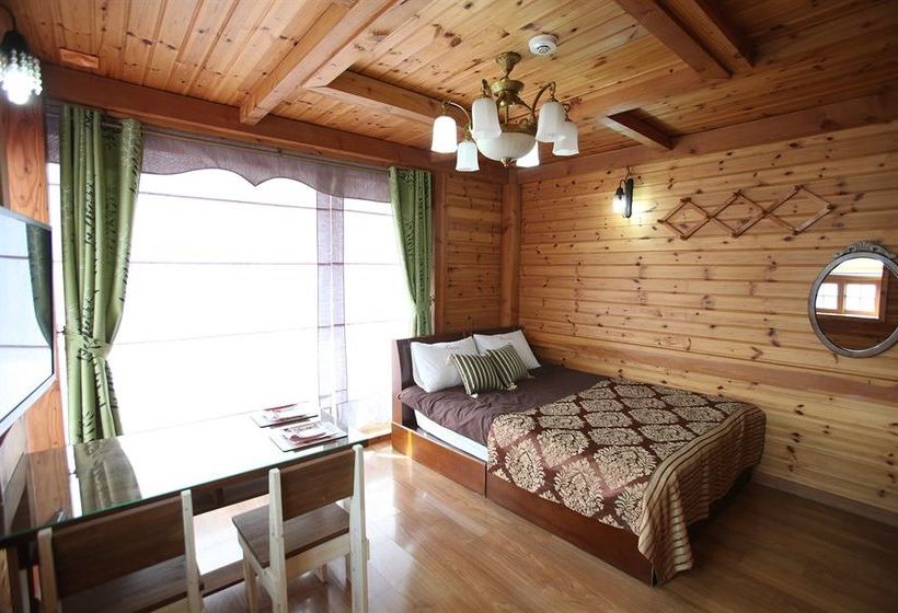 Bed and Breakfast Millennium Smile Pension