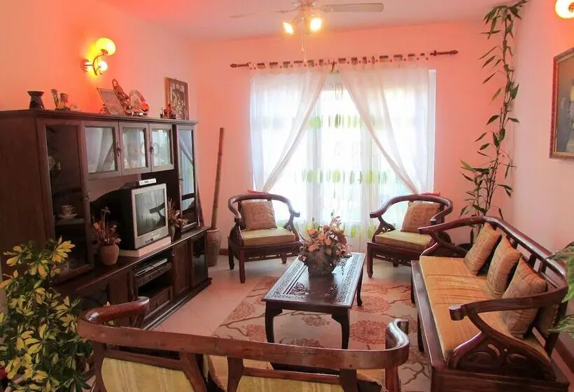 Golden Rod Villa