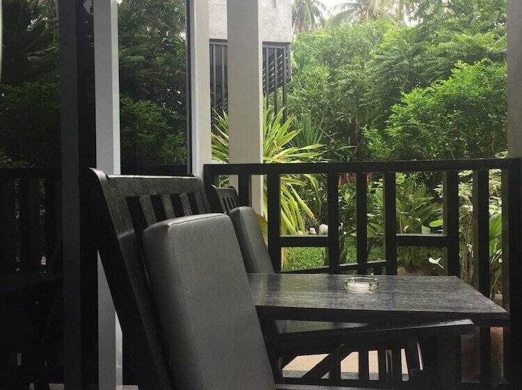 ホテル Baan Suan Ta