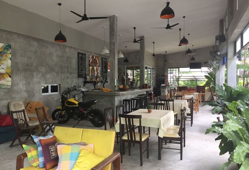 ホテル Baan Suan Ta