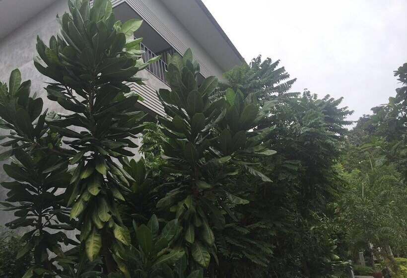 ホテル Baan Suan Ta