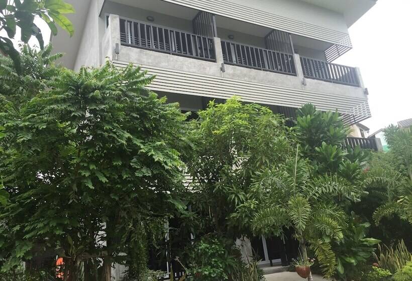 ホテル Baan Suan Ta