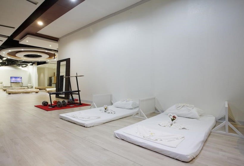 Hotel Càpsula WhyNot Backpackers