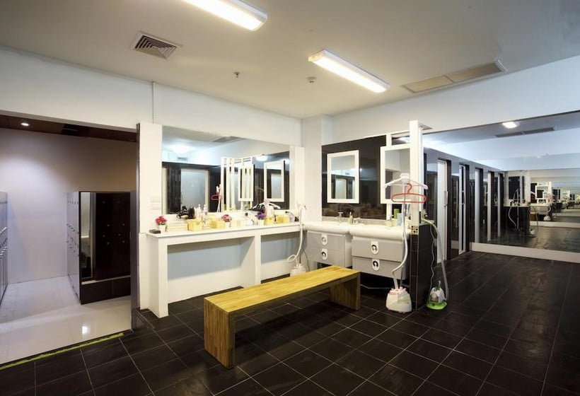 Hotel Càpsula WhyNot Backpackers