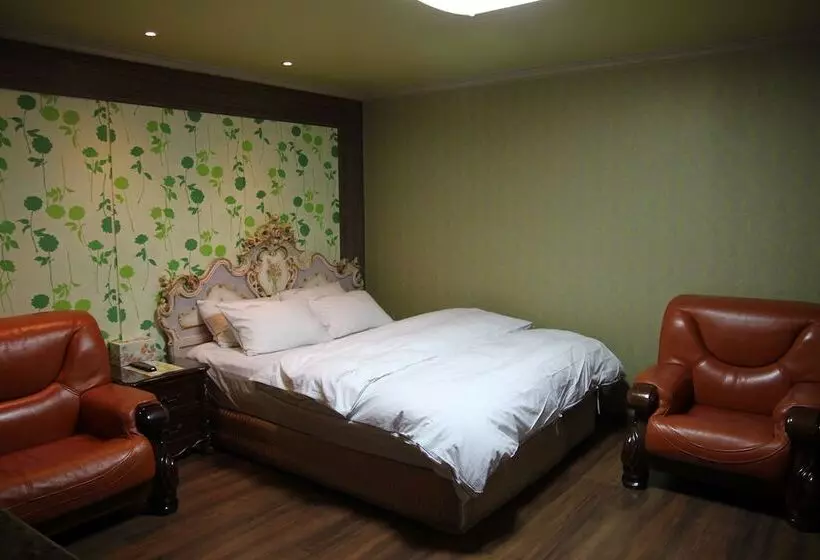 酒店 Gunsan Western