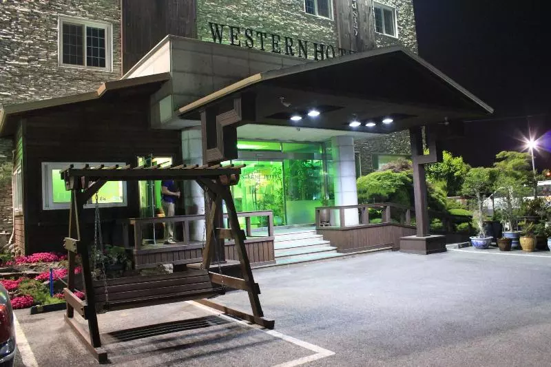 酒店 Gunsan Western
