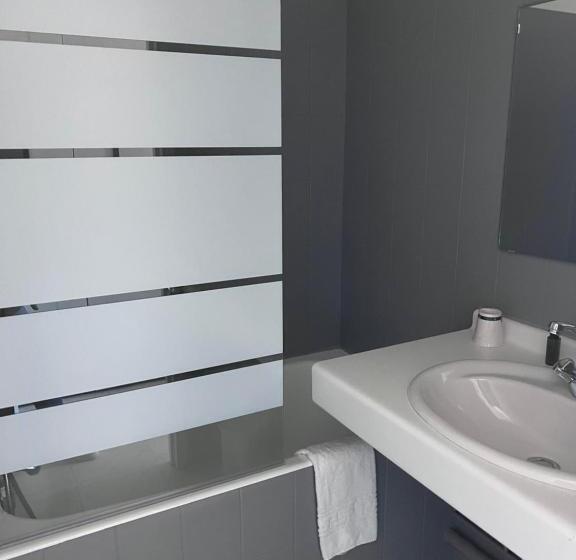 هتل Hostellerie Saint Clément