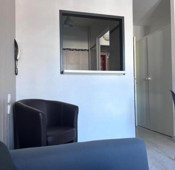 هتل Hostellerie Saint Clément