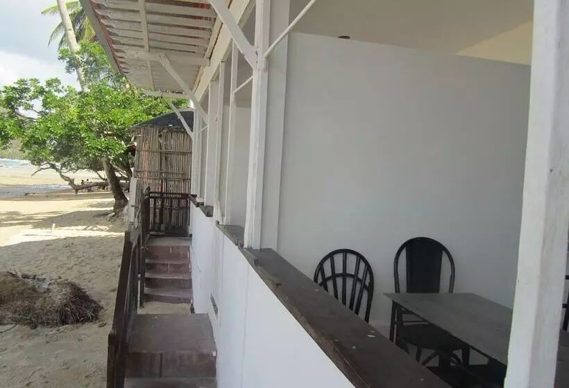 فندق Islandfront Cottages