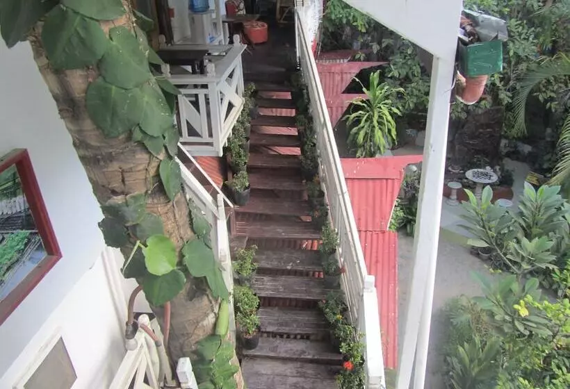 فندق Islandfront Cottages