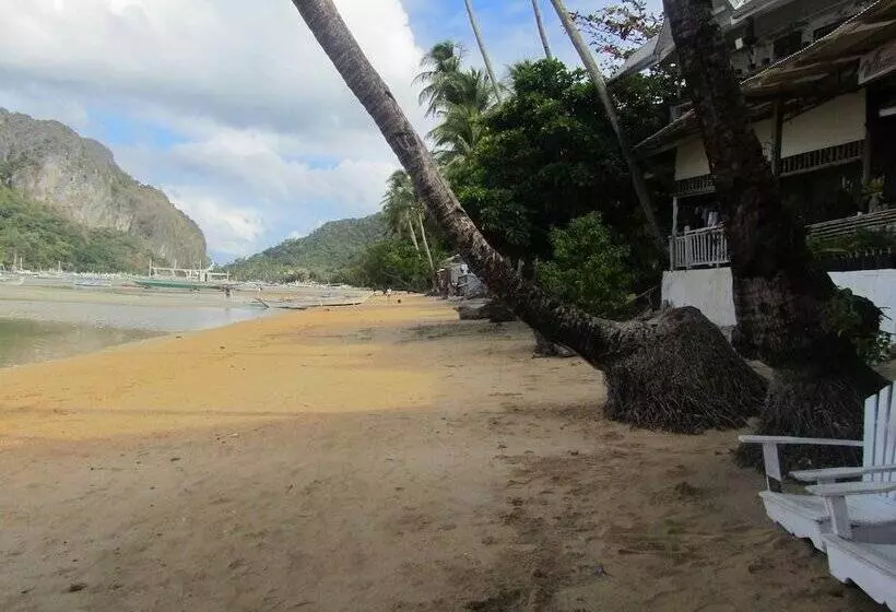 فندق Islandfront Cottages