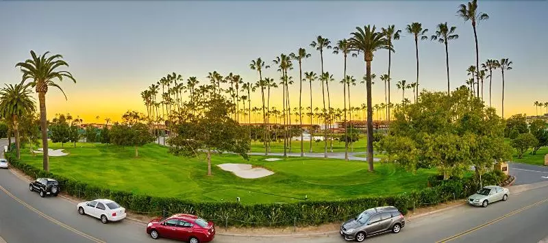 Otel La Jolla Riviera Inn