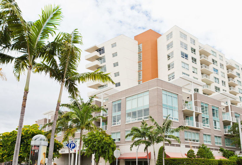 酒店 Sky City Suites at Midtown