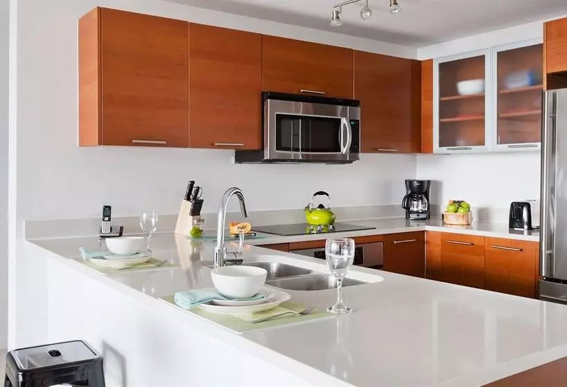 Szálloda Sky City Suites at Midtown