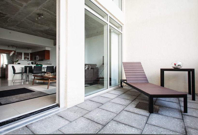 酒店 Sky City Suites at Midtown