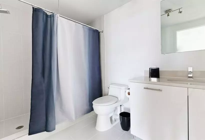 Szálloda Sky City Suites at Midtown