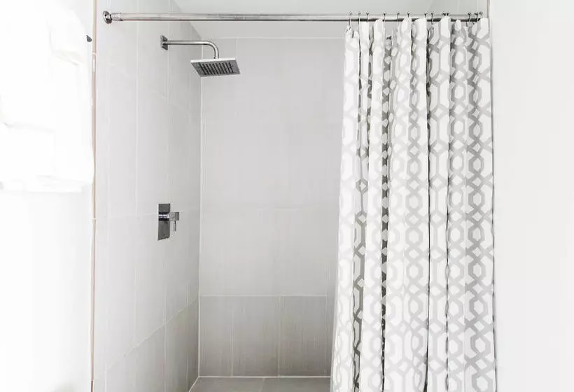 Szálloda Sky City Suites at Midtown