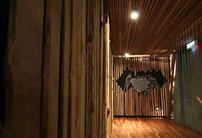 هتل The Happy 8 Retreat @ Old Town