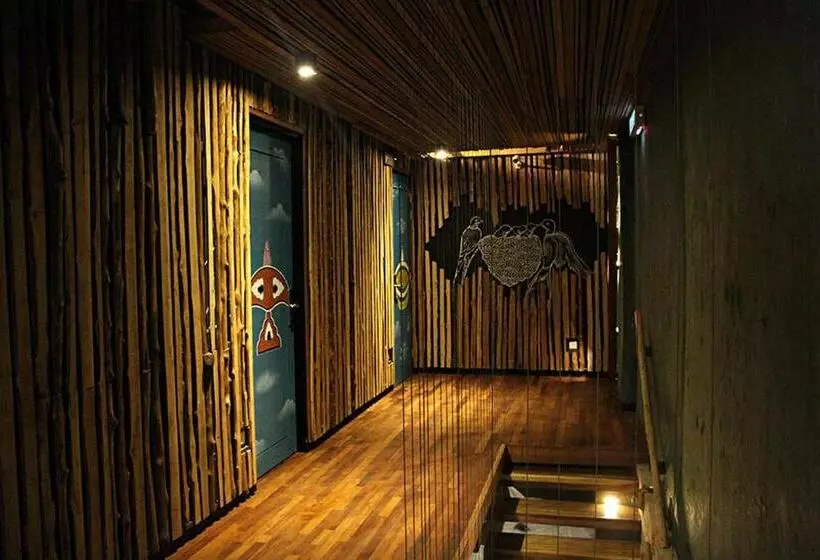 هتل The Happy 8 Retreat @ Old Town