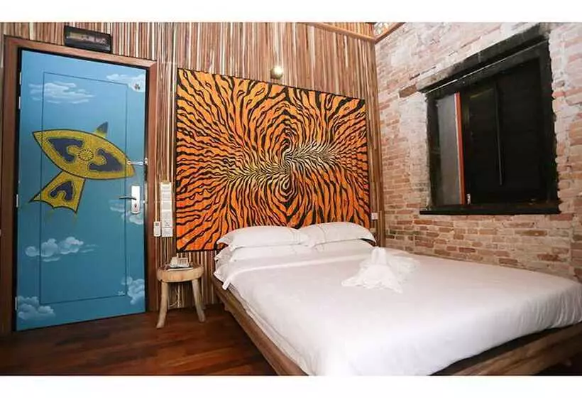 هتل The Happy 8 Retreat @ Old Town