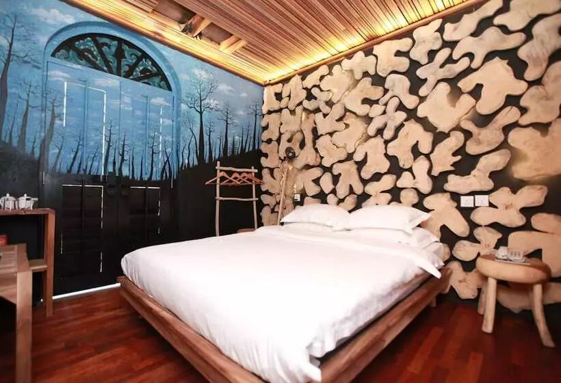 هتل The Happy 8 Retreat @ Old Town