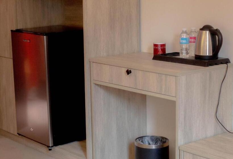 Отель Valentinos