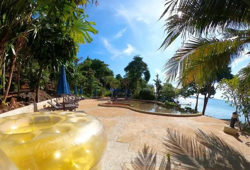 Koh Mak Buri Hut Natural Resort