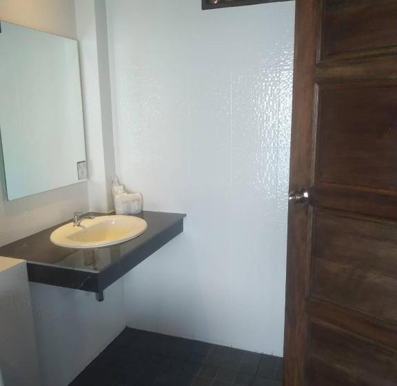 Koh Tao Relax Freedom Beach Resort