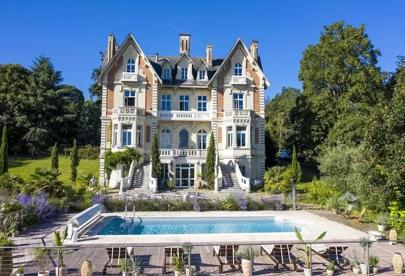 Пансион Le Château Des Forges