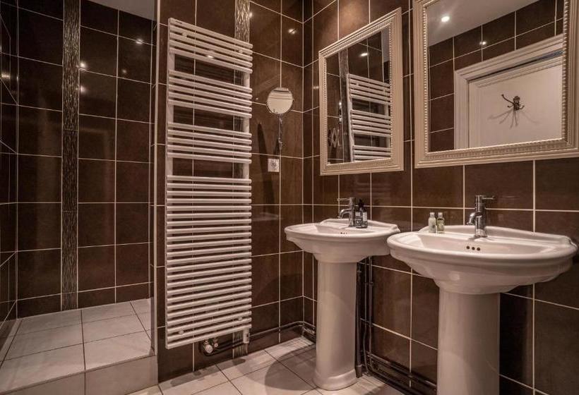 پانسیون Le Château Des Forges