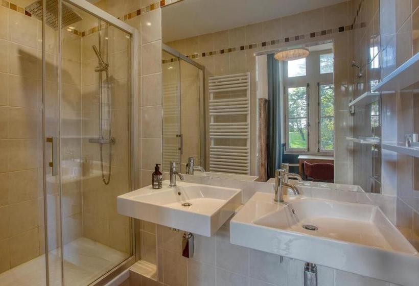 پانسیون Le Château Des Forges