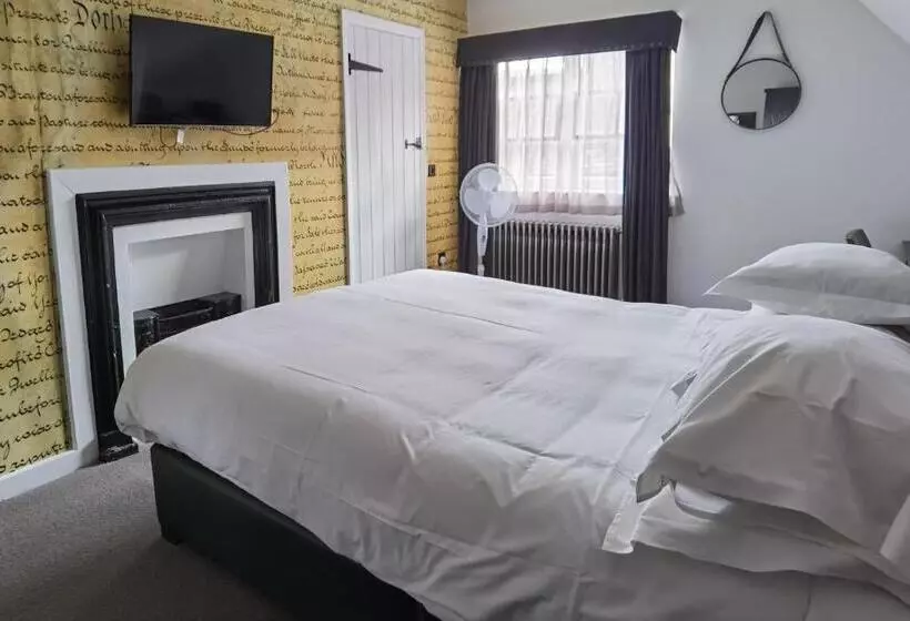 پانسیون Judges Court