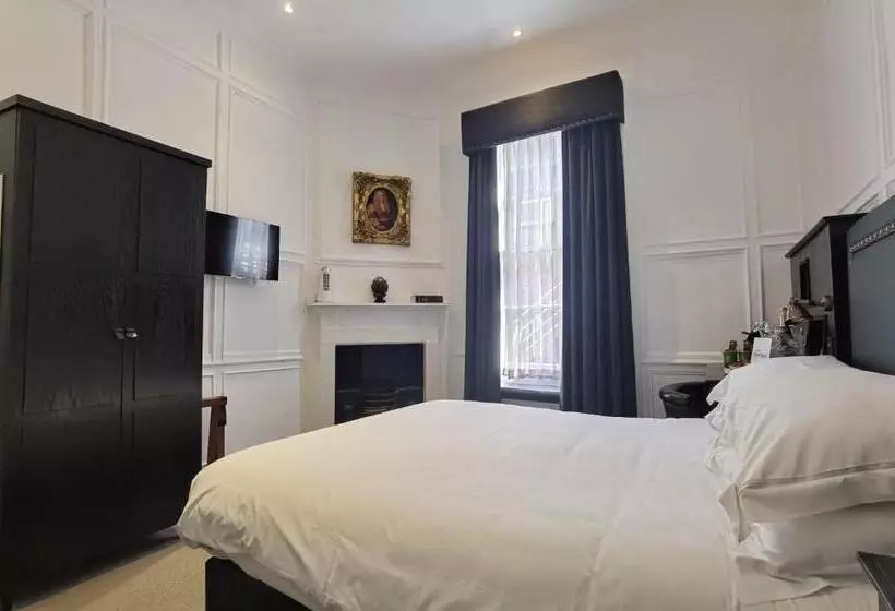 پانسیون Judges Court