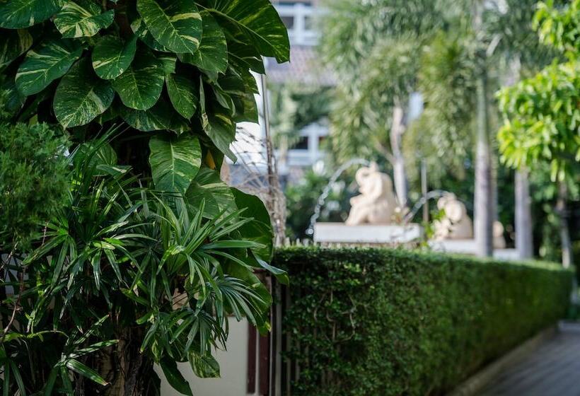 אתר נופש Neptune's Villa