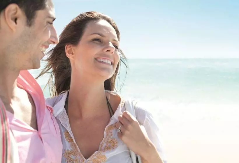 At Beach Court Holiday Villas