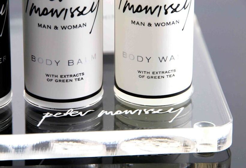 At Beach Court Holiday Villas