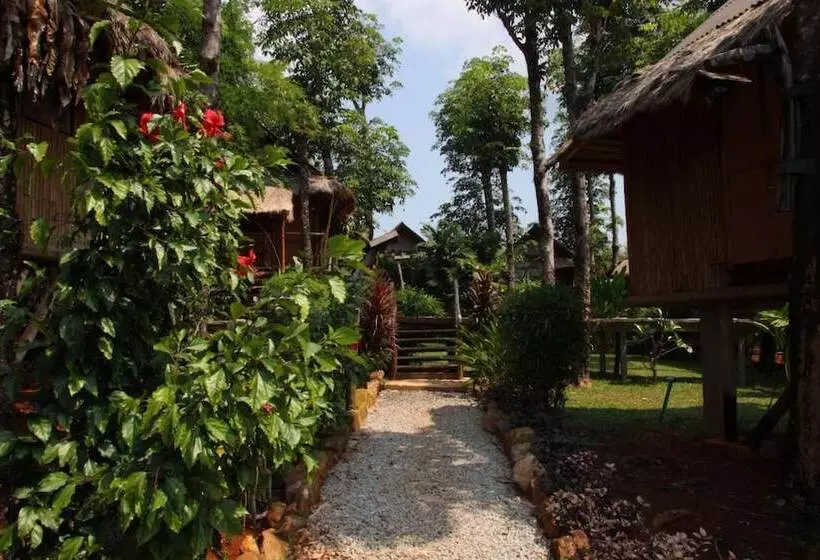 Bamboo Hideaway Resort