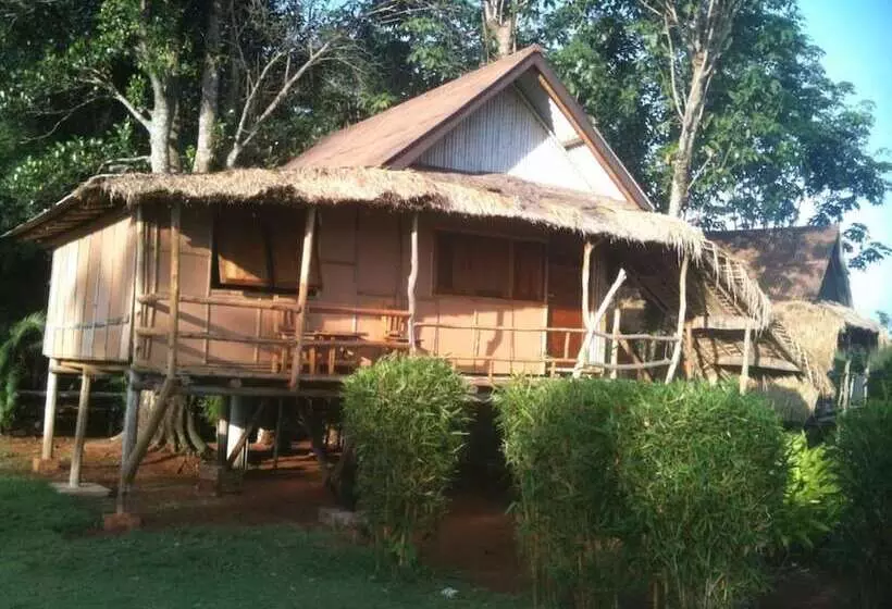Bamboo Hideaway Resort